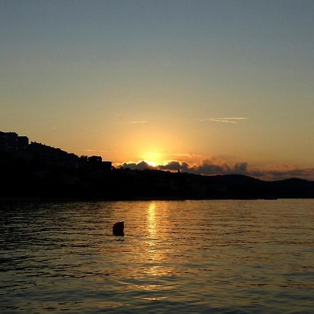 Apartments Marina โตรกีร์ ภายนอก รูปภาพ